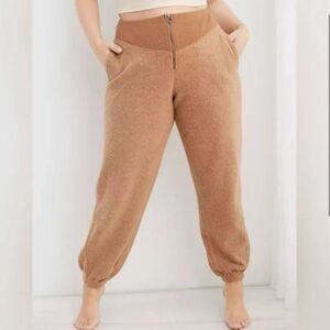 Aerie Sherpa Fleece Corset Zip Up Jogger Tan